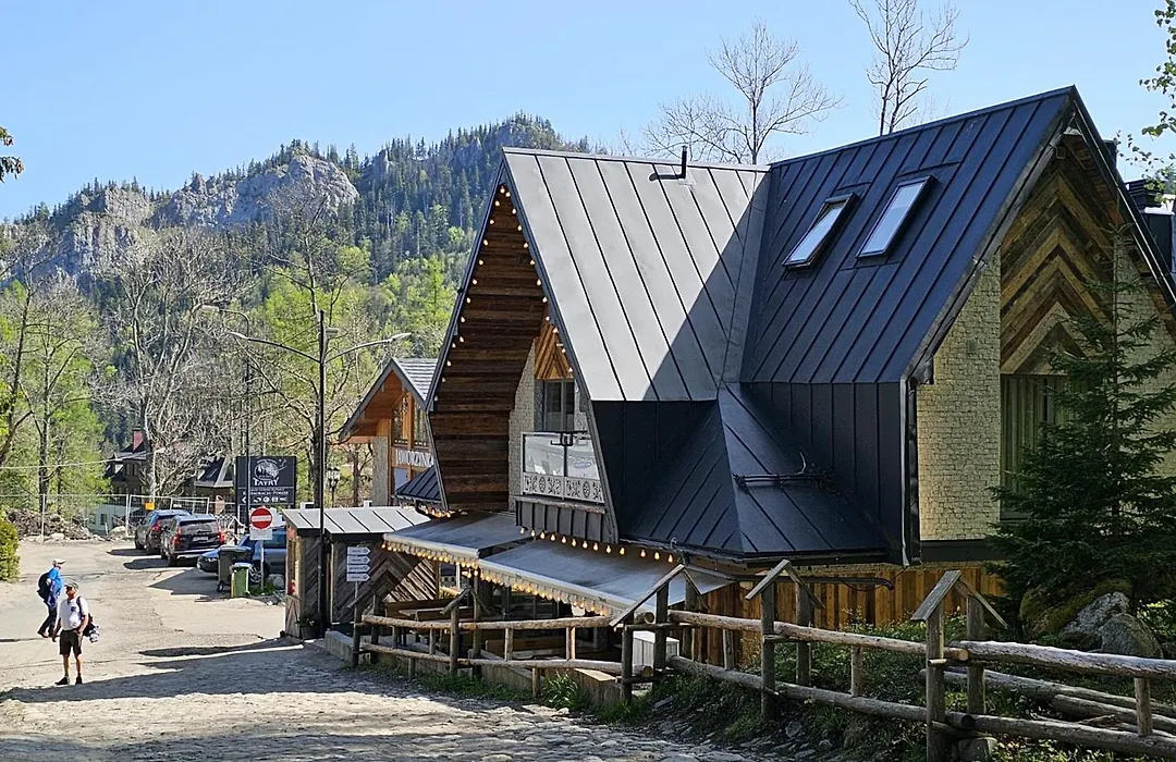 Gosciniec Kuznice-1